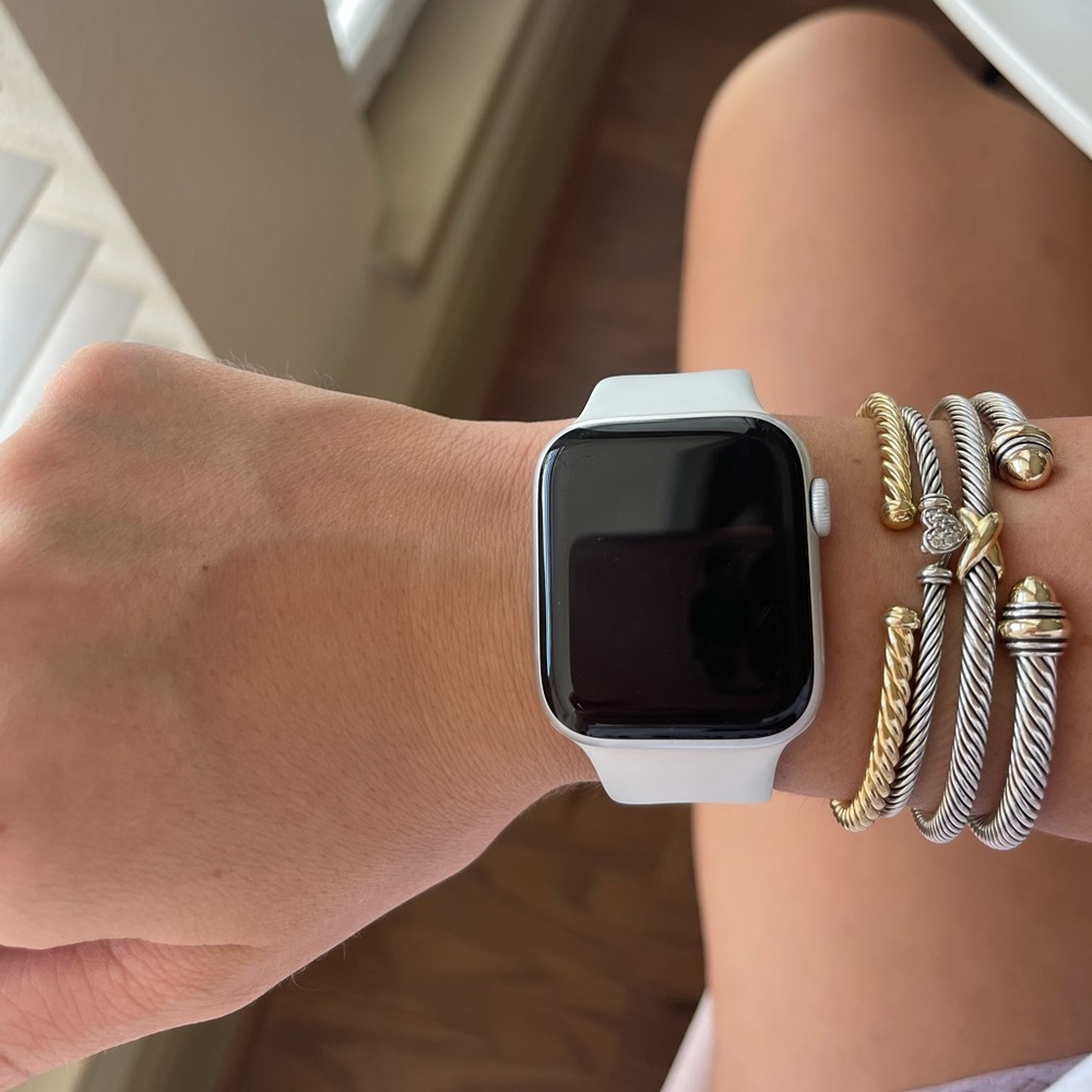 Apple Watch series 6 44 M GPS WR-50 M